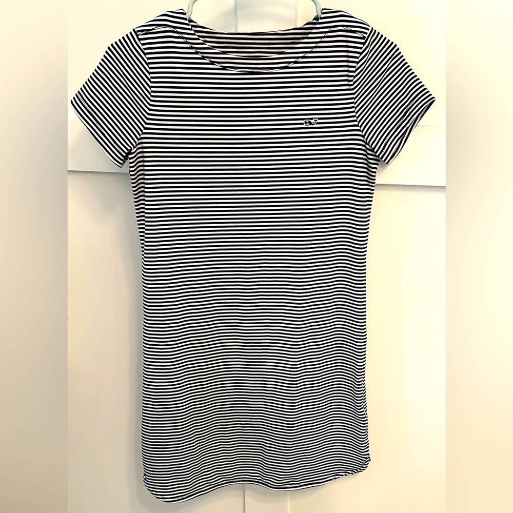 Vineyard Vines girls size L performance fabric dress, worn once!